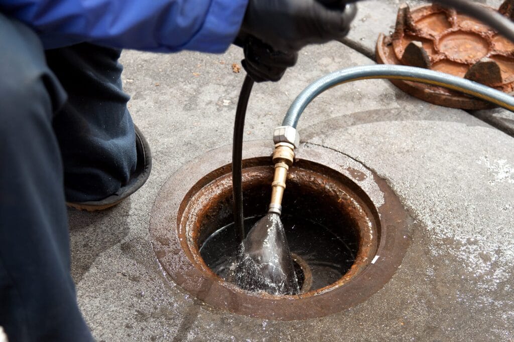 Emergency drain cleaning and clogged drain repair in Largo, Florida